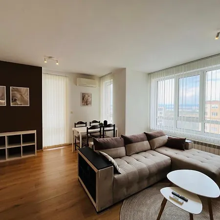Апартамент Prime In Mladost